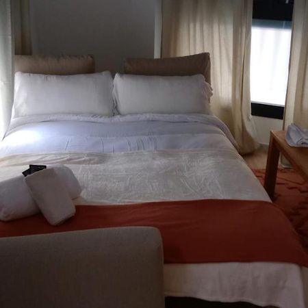 Artemisa Suites Sevilla Bagian luar foto