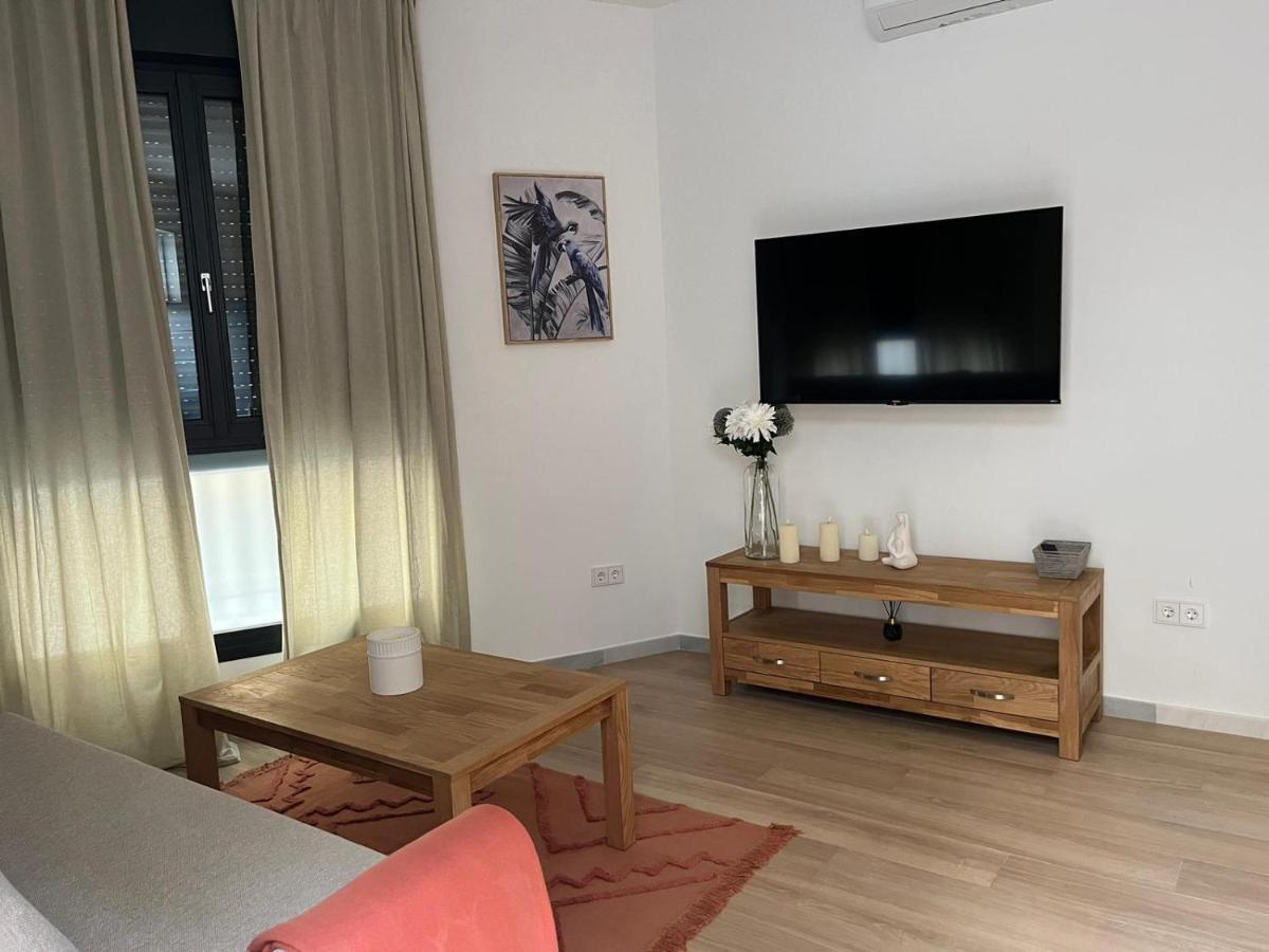 Artemisa Suites Sevilla Bagian luar foto