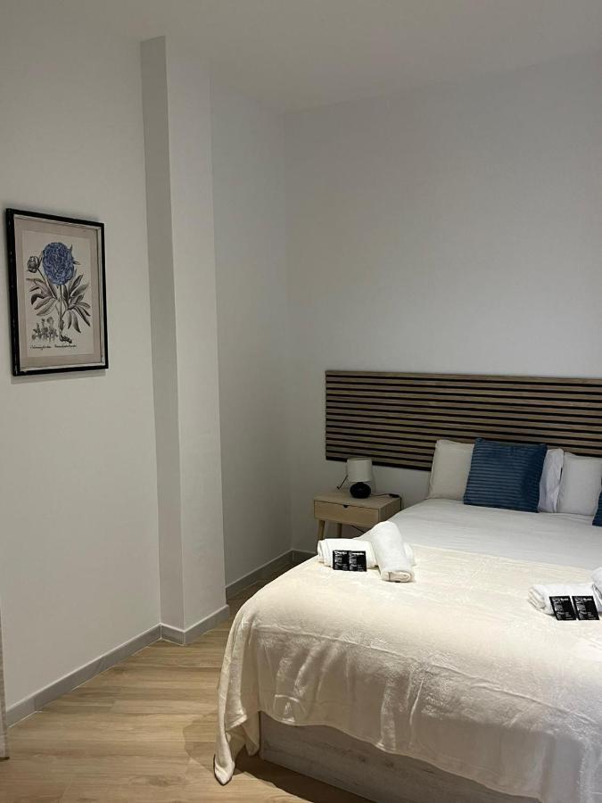 Artemisa Suites Sevilla Bagian luar foto